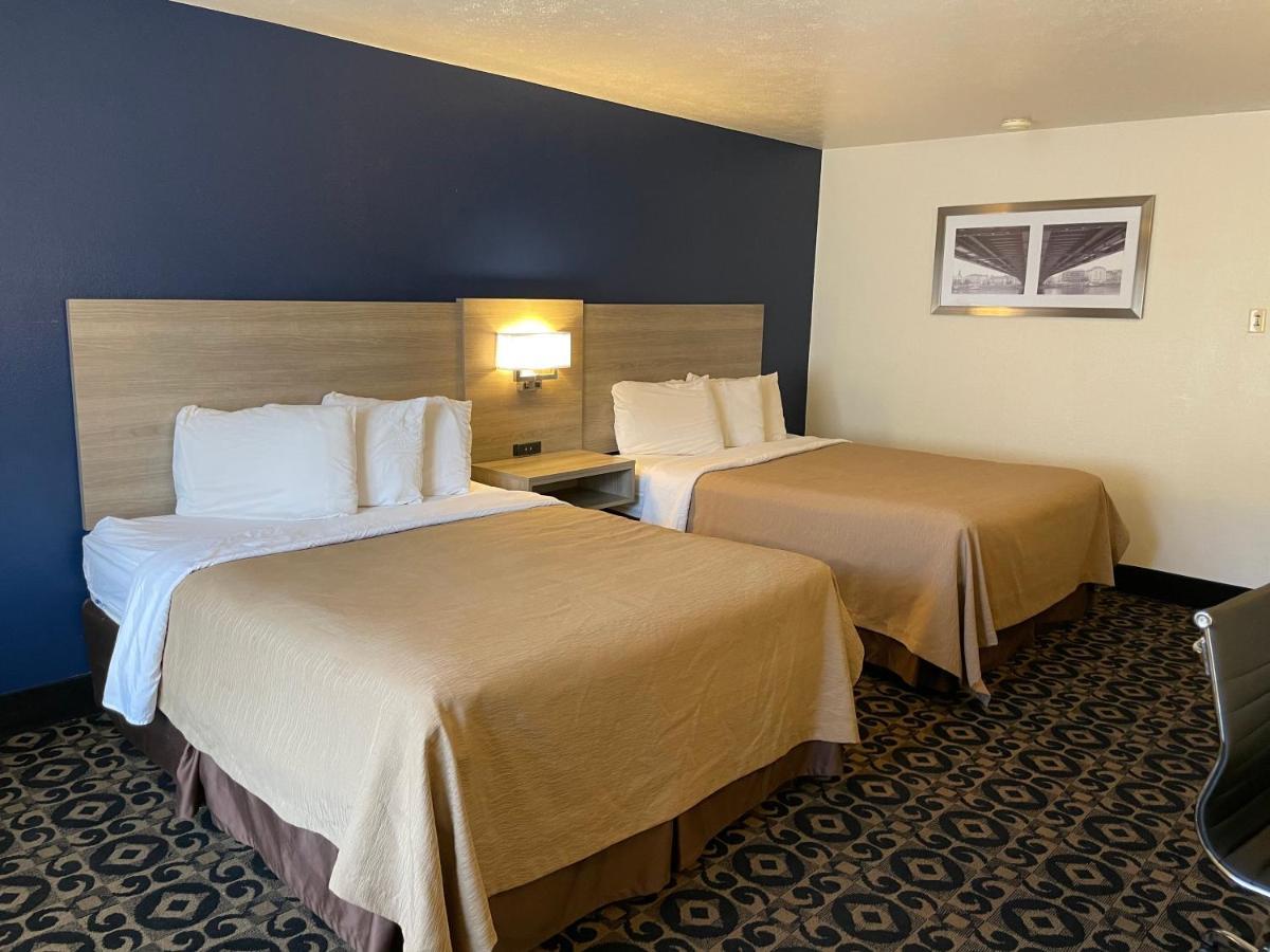 Americas Best Value Inn Roosevelt/Ballard Exteriér fotografie